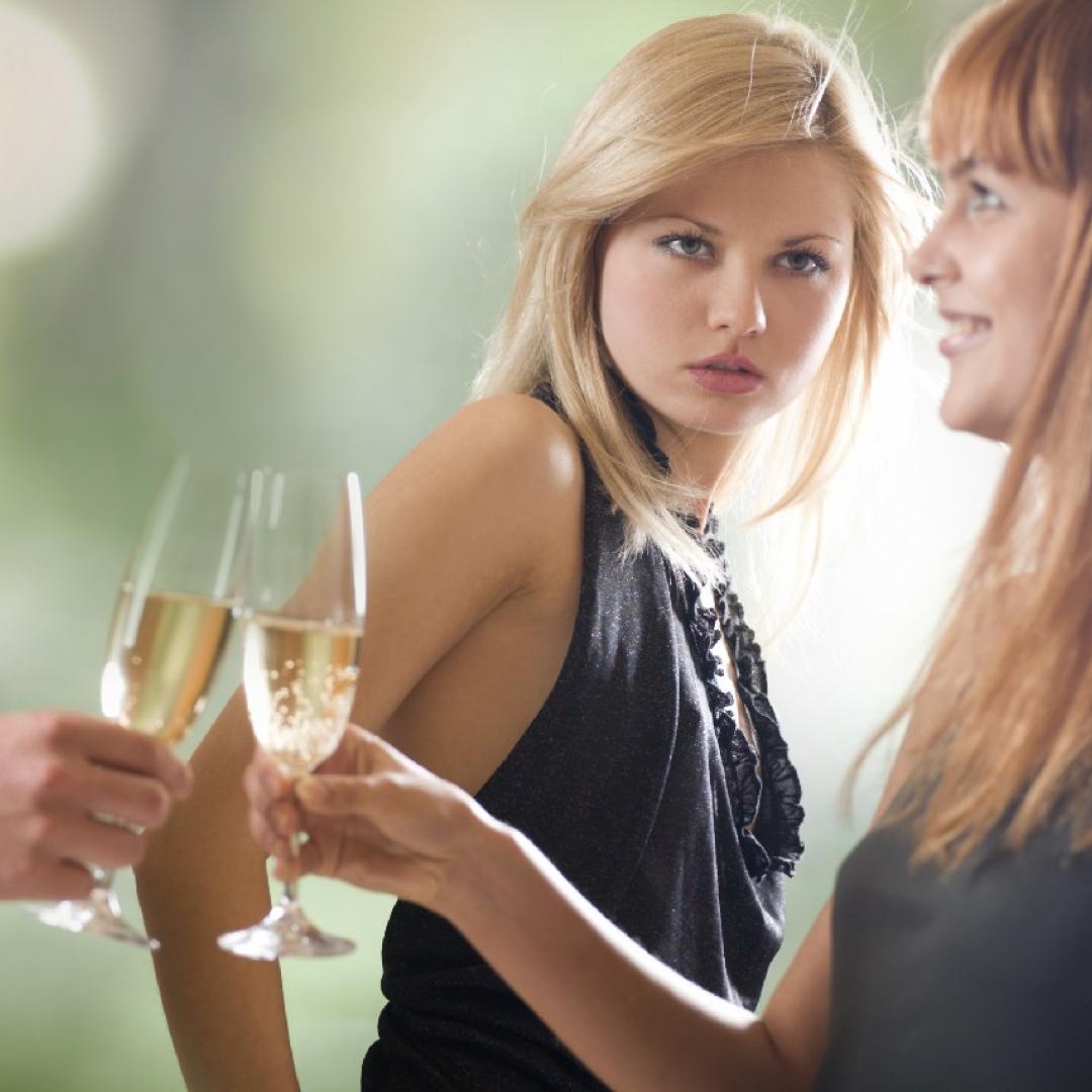 comment rendre une fille jalouse