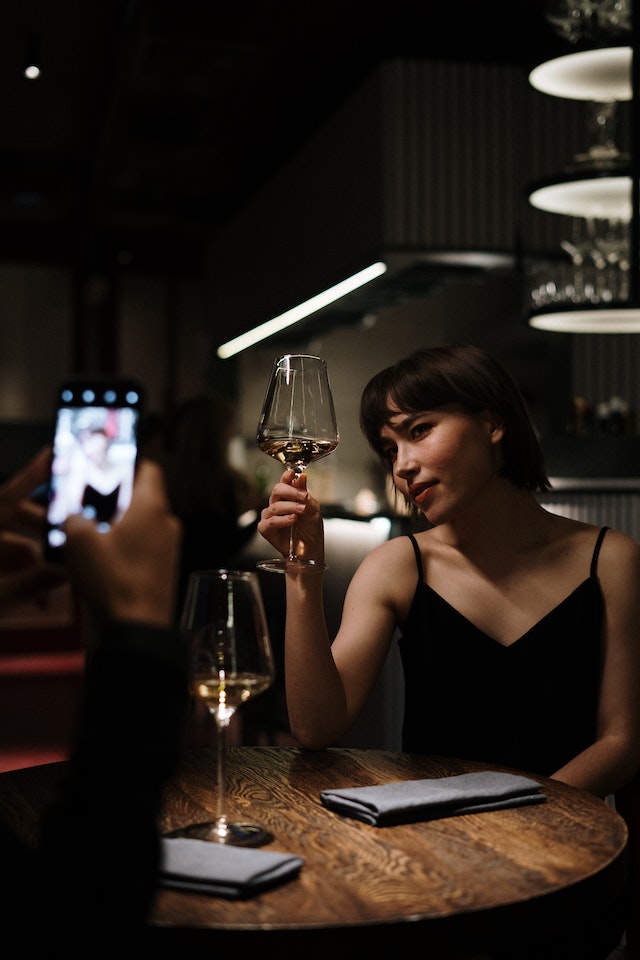 inviter une fille au restaurant
