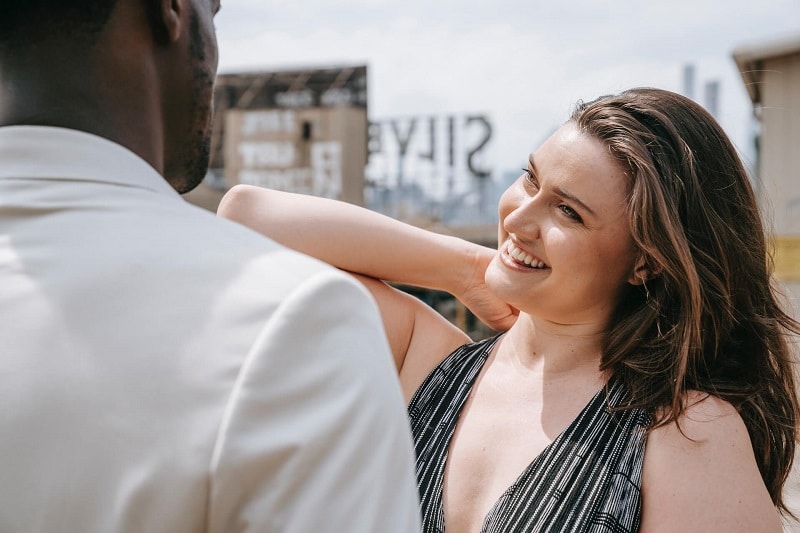 comprendre si elle te drague