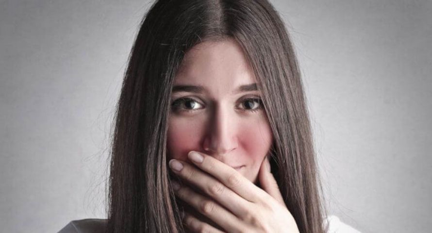 elle ne semble pas interessee